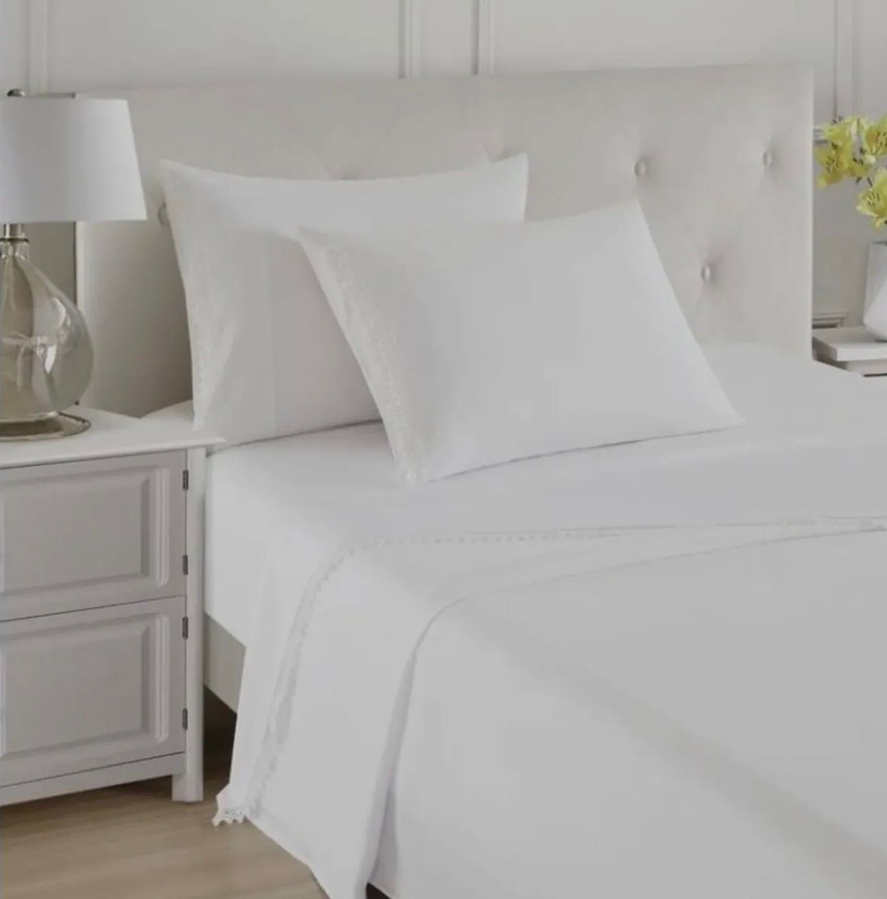 Hotel White Plain Bedsheet Set